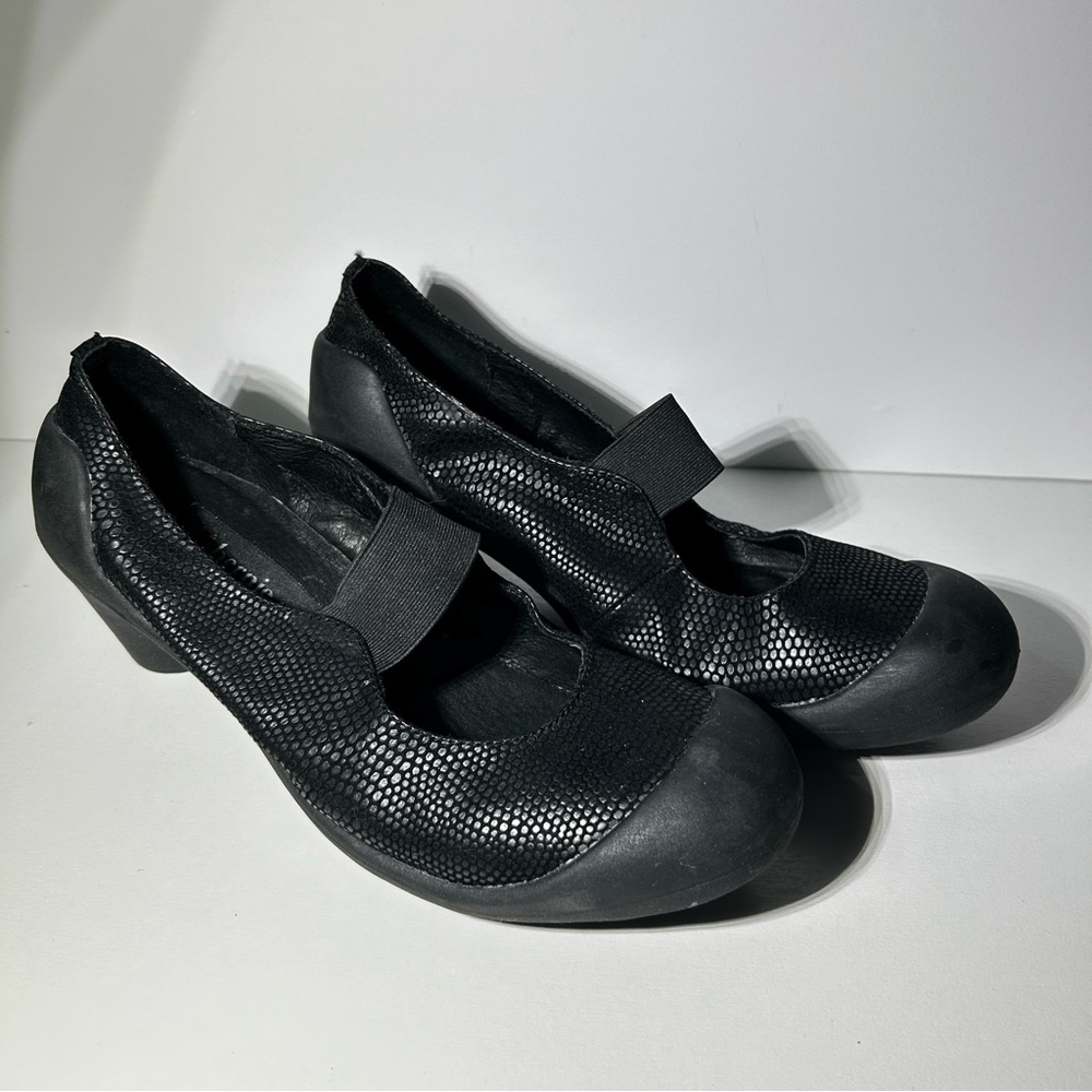 Bernie Mev Women's Size 40 Cody Pumps Heel Sparkle Black Comfort Black ￼